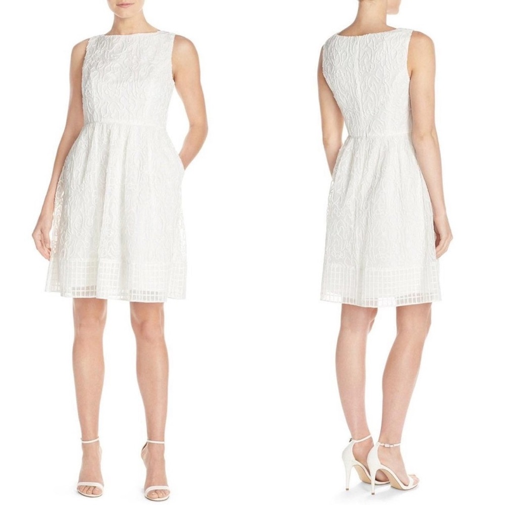 Adrianna Papell - Lace Bateau Neck Dress